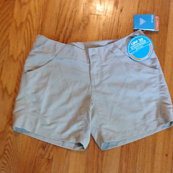 NWT Columbia Women's Tan Omni- Shade Sun Proective Shorts ■ Size 6 - Picture 1 of 11